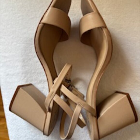Vince Camuto beige/nude/cream strappy heeled sandals - 9.5 - Picture 5 of 10